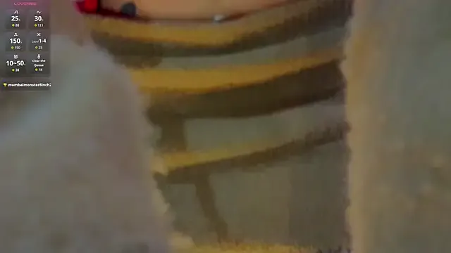 Katrinafoxxx — topless + play with tits close