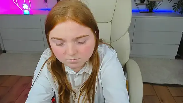 KattyRose8 — Dance naked