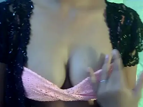 kavita_Davi — Show Bra 