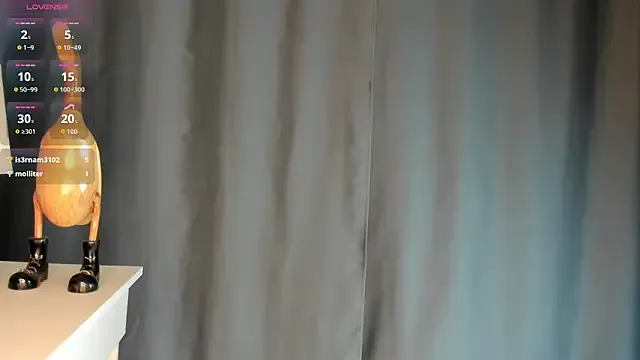 Kelly__bon — flash boobs