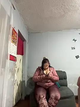 kelly_greys — Finger mi pussy