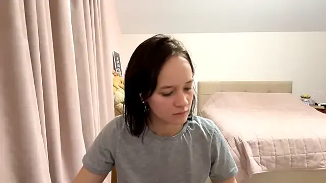 KellySayli — bite your finger
