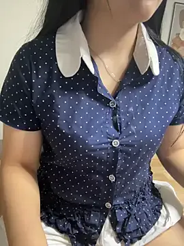 kem_2000 — show tits pussy
