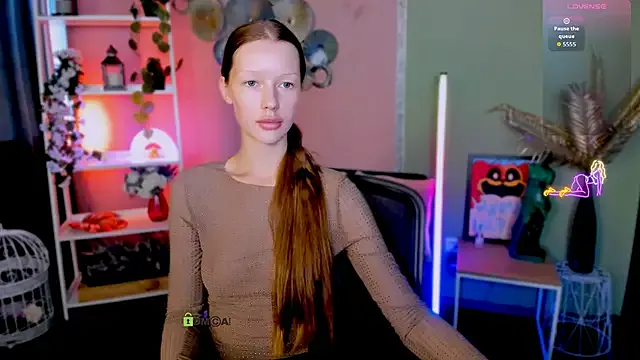 khloebeauty — show panties