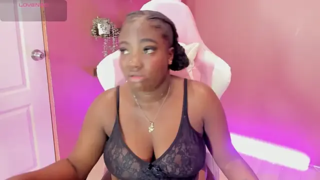 KiaraAdvanii — Suck nipples