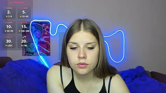 KiraKyler — spank ass