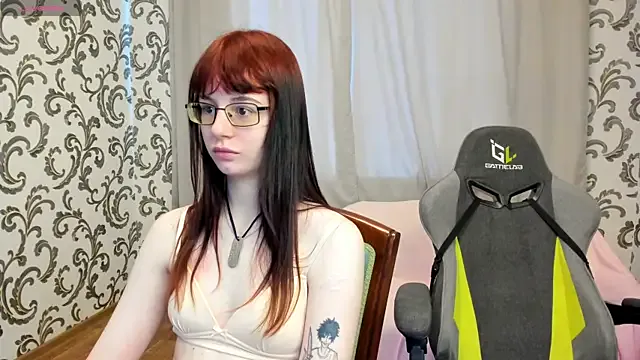 KiraZephyr — doggy naked