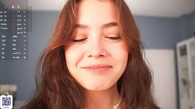 KissieKat — Lick my sweet lips close up