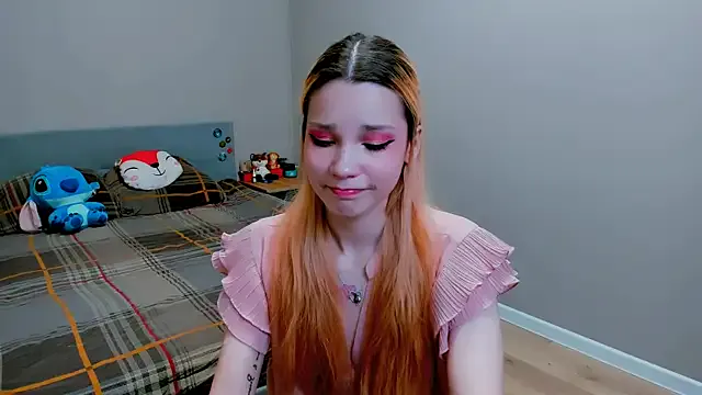 Kitten_Alissa — Stand up and around