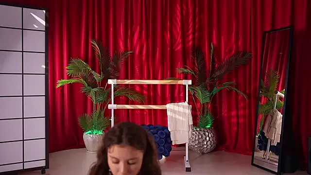 KittyCaitlin — Support my show