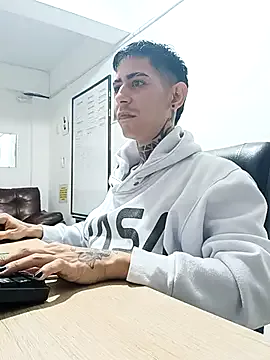 Kriss_Mercury — My explicit show cum
