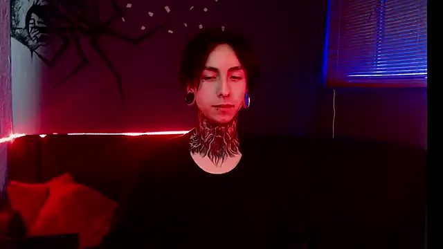 Kuregari_xs — show armpits