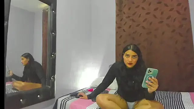 kyara_glasses — completely naked + masturbate