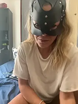 LadyScarlett-xk — Wet my panties