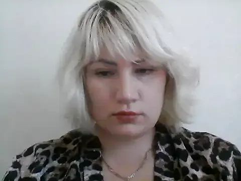 LallyLoveXx — Freechat on StripChat
