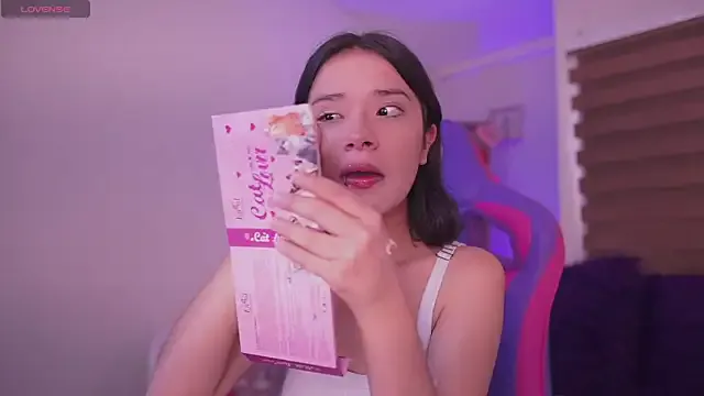 Lana_Dreams_ — finger in miy ass