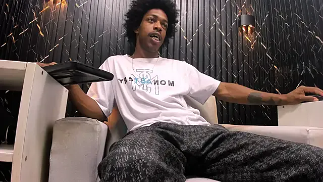 LarryCollin — Blow clouds and cum high Af