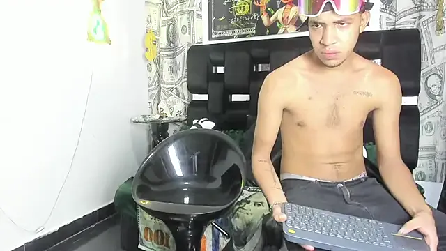 Latin_straight0 — Show dick