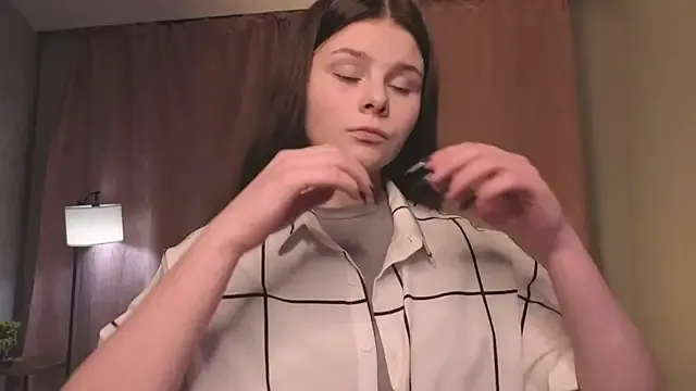 LatishaLear — squeeze my boobs under the top
