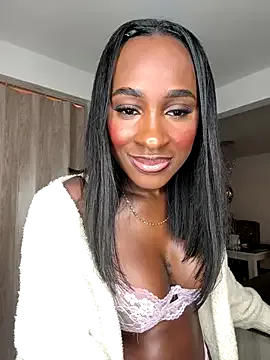 laurenBritt — Show tits