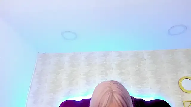 LaylaaDoll — Spank tits
