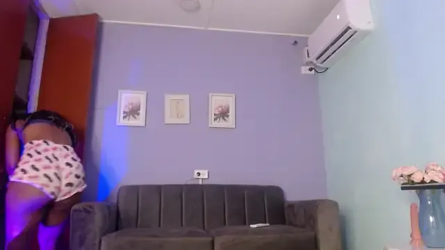 leidy_valencia — show pussy