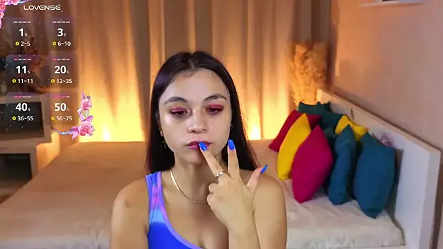 Leila_Hefner — Show feet