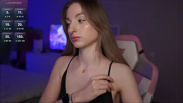 Lexy_kiky — show and play with boobs