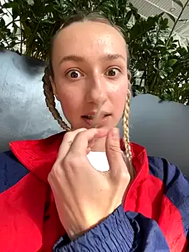 Lia__Love — Rock n roll my tignt pussy 