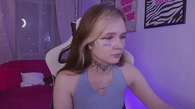 lia_li — Eye contect