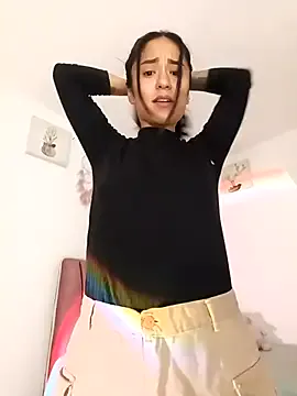 Liahdiaz_ — Play with my pussy With my fingers 