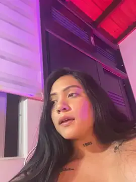 liahouses — Show Tits