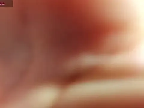 lili_harvey — Make your nipples hard