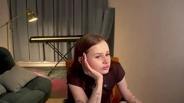 Lillie_Woods — show boobies!