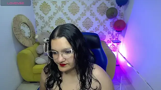 Lily_rousee_m — show pussy
