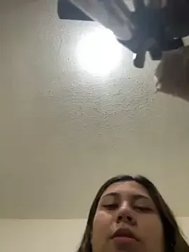 Lincy_and_hanna — Spit hanna's tits