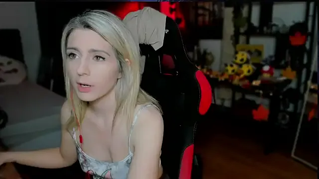 Lisaonthemoon — Last tipper gets 5 Videos
