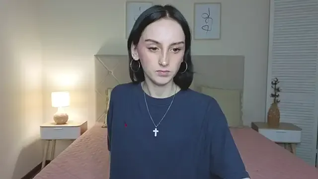 Little_moly999 — show pussy