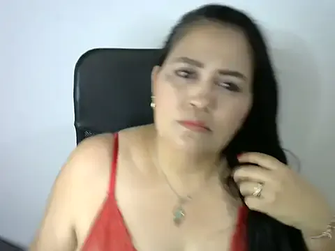 Lola_Desire — POSE DE PERRITO