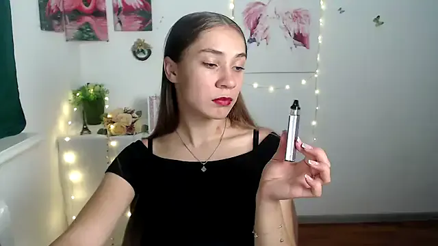 LolitaaaXX_ — Hello everyone, glad to see you again 
