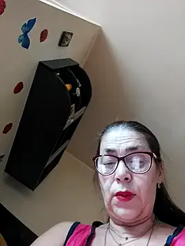 Love_Tina56 — Topless dancing 5 minutes 