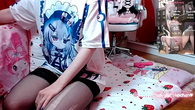 lovely_nekochan —  doggy pose so long without panties 