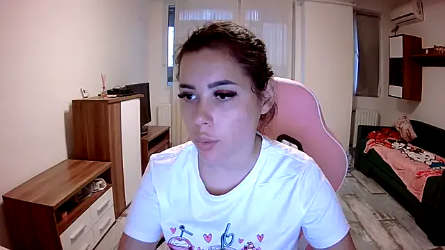 LovelyJulliette — naked
