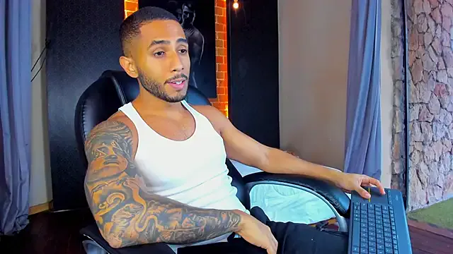 Lucaswatsons — cum show