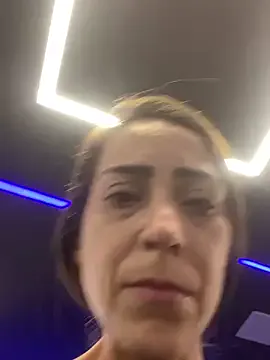 lucioliveira — Se masturbar no carro