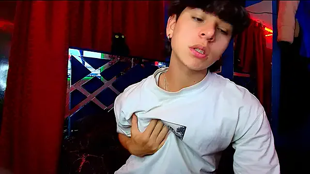 Luke_Howland — play with my rich ass with a lot of sali