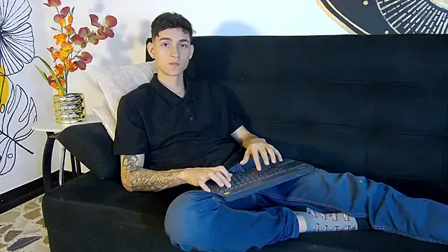 LukeSavagge — full naked