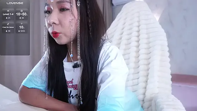 luna-fae — show ass