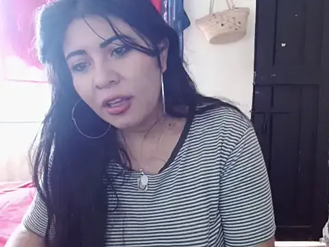 Luna_Indiaa — Spank ass