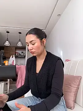 luna_sofia12 — Show ass 